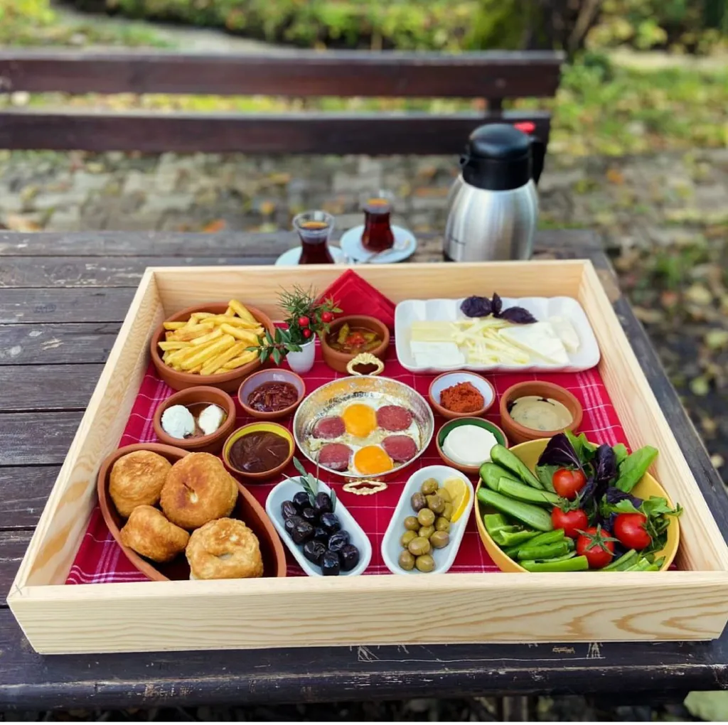 KUZGUN SAPANCA Cafe & Restaurant – Sapanca Kahvaltı