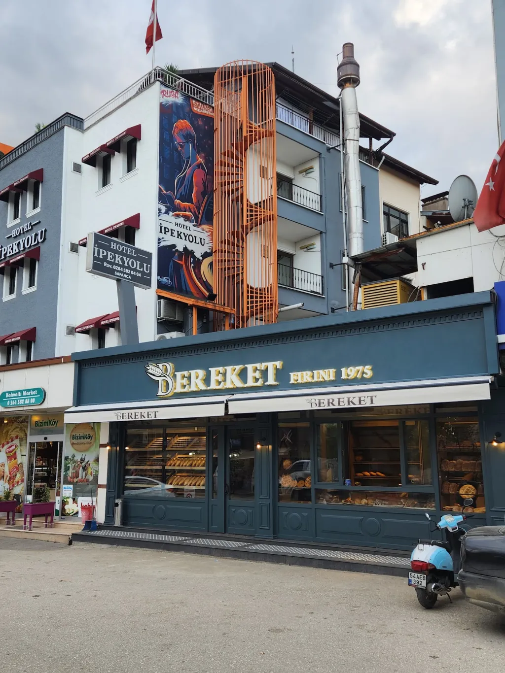 Bereket Ekmek Fırını – Sapanca Kafe & Pastane